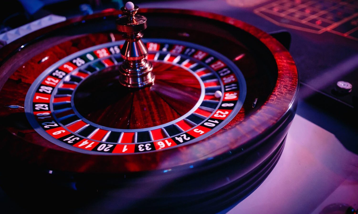 Игровое казино в интернете: в чем особенности игры и что следует знать?