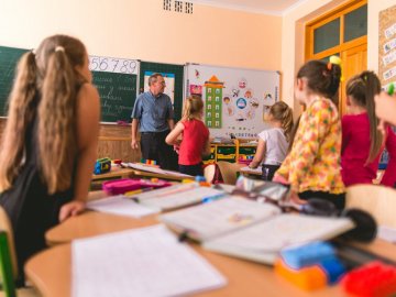 Для школярів хочуть запровадити індивідуальні заняття за державний кошт