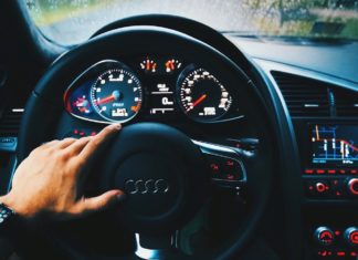 Чем отличаются услуги службы «Трезвый водитель» и такси Чем отличаются услуги службы «Трезвый водитель» и такси