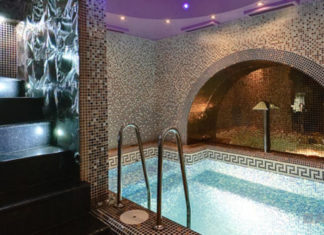 В чем различия сухой и влажной бани? В чем различия сухой и влажной бани?