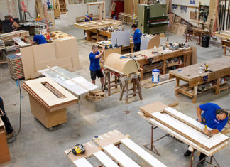 Как выглядит процесс производства мебели? Как выглядит процесс производства мебели?