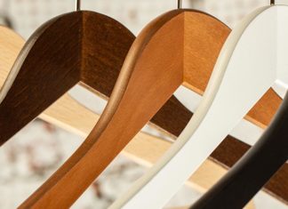 Где купить качественные плечики и вешалки? Где купить качественные плечики и вешалки?