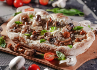 Лопатка для пиццы: для чего нужна и какие есть виды?