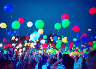 Запуск фестивальных шаров по правилам Запуск фестивальных шаров по правилам