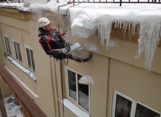 Преимущества найма промышленных альпинистов для очистки крыш Преимущества найма промышленных альпинистов для очистки крыш