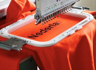 Машинная вышивка: идеальный метод брендирования футболок