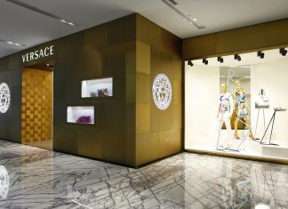 Бутик итальянского дома моды Версаче
