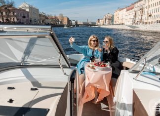 Экскурсии по Санкт-Петербургу на катере