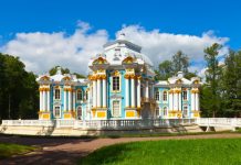 Самые красивые природные достопримечательности в России