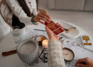 Расклад Таро на жену