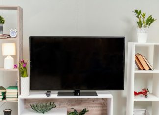 Где отремонтировать телевизор Philips: обзор авторизованных сервисных центров