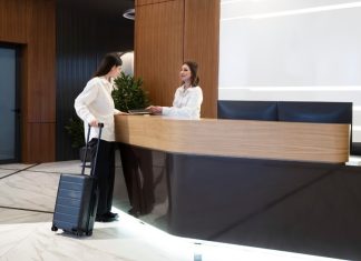 Ресепшн из акрилового камня: стильное решение для офиса, клиники или салона