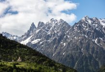 Древние крепости и оборонительные сооружения Кавказа