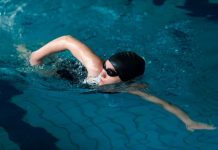 Сравнительный анализ бассейнов в Красноярске: где лучше заниматься плаванием