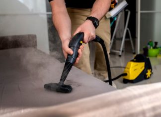 Чистка дивана: как вернуть мебели свежесть и чистоту без лишних усилий