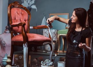 Реставрация элитной мебели: искусство возвращать красоту и ценность