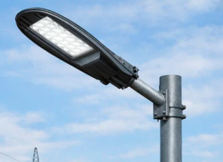 Консольный светильник: надежное решение для уличного освещения в Орске