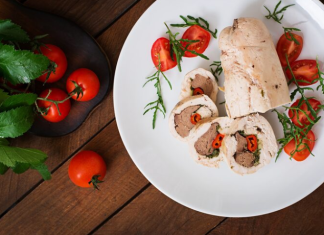 Индейка в сливочном соусе: нежное мясо для праздника и будней
